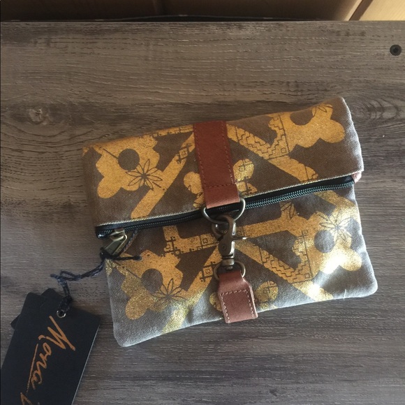 NWT Mona B Fold-Over Crossbody Purse - Picture 3 of 5